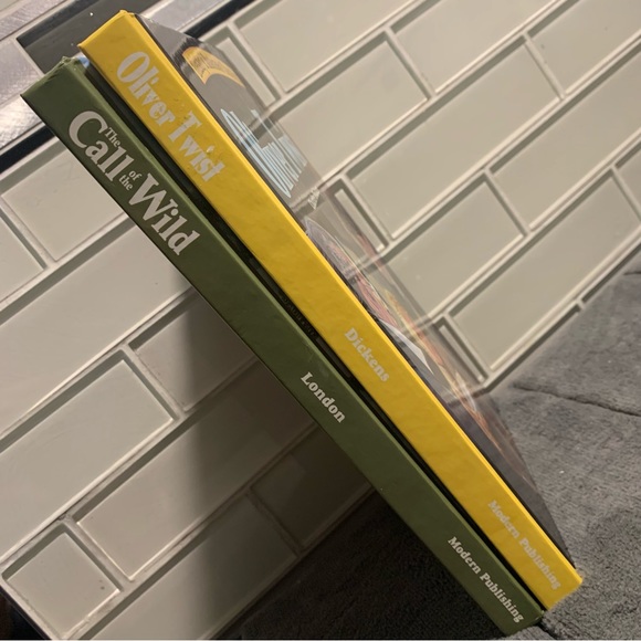 Illustrated classics set of 2 oliver twist - Picture 5 of 10